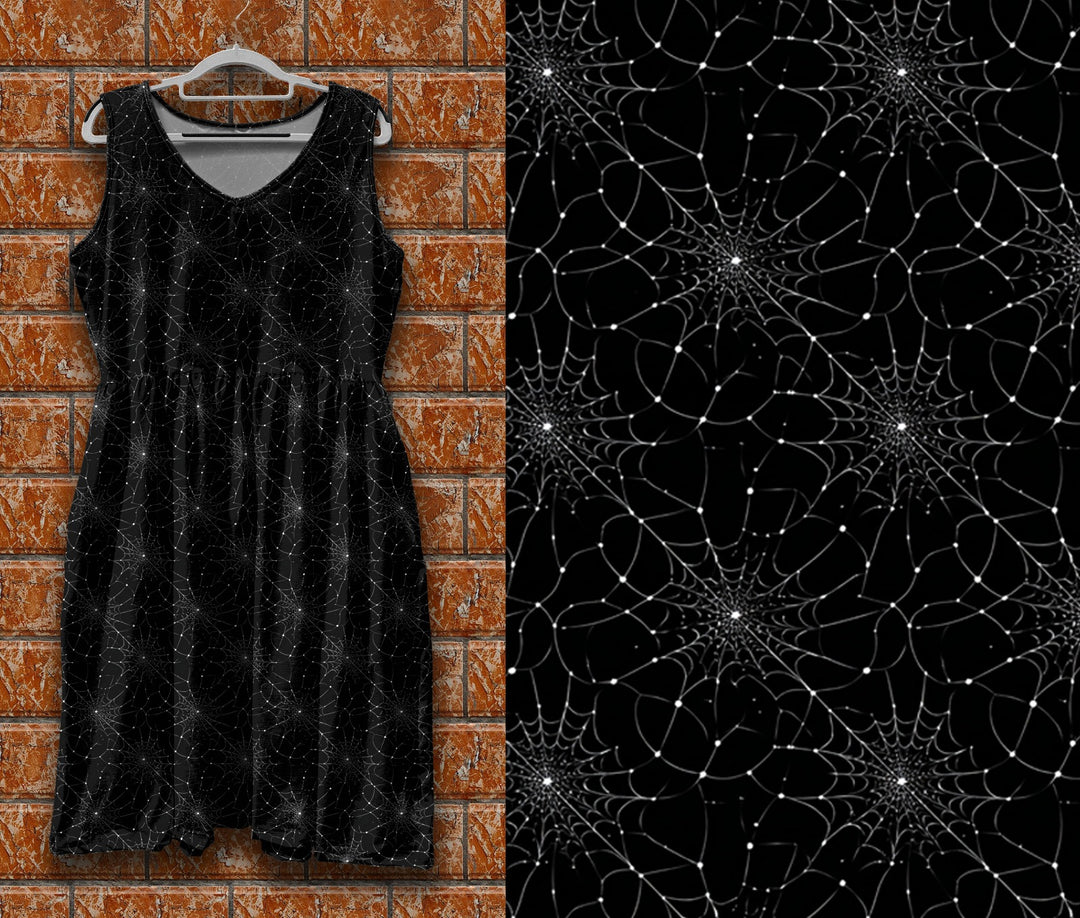 Web in black